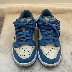 Nike Kids Dunks in Light Blue and Cream SZ 4Y